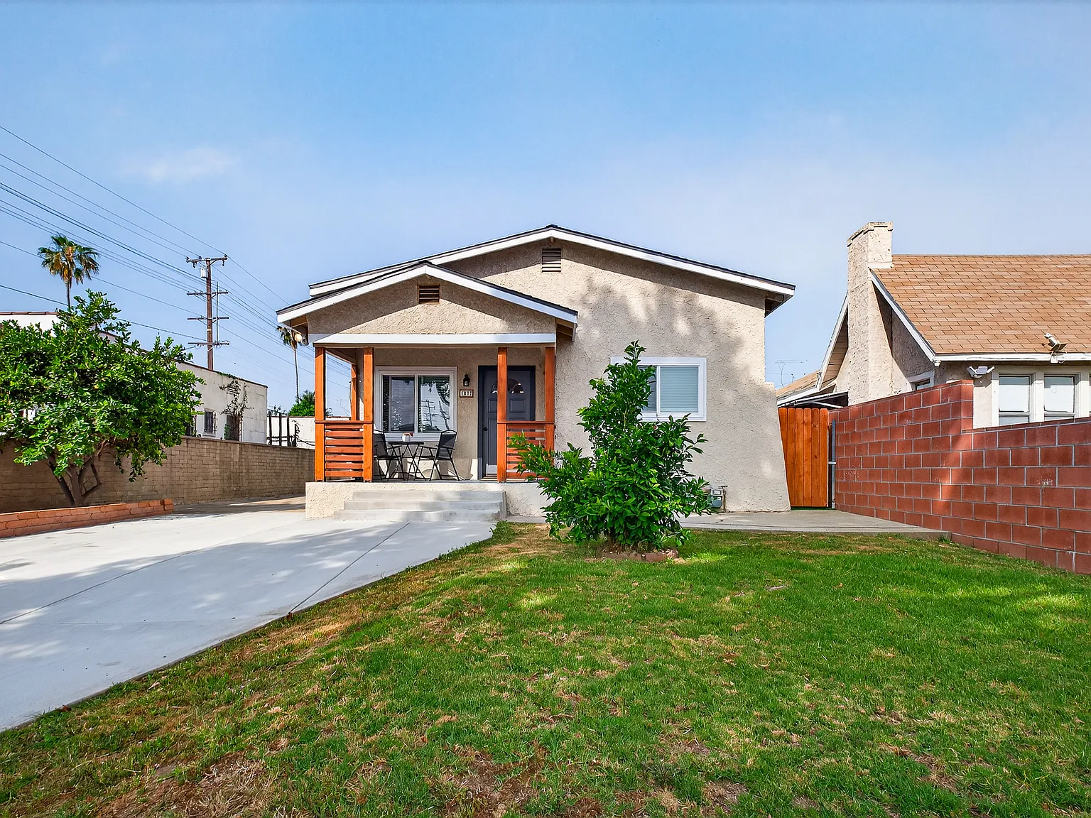 3 bed, 1340 sqft, $4,350 — Photo 2