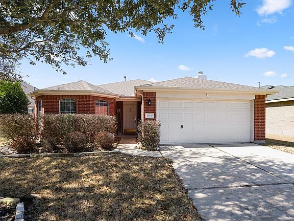 3 lovely bedrooms and 2 baths with a 2-car garage which is located within walking distance to athletic complex with Olympic size pool and zoned to Frank Elementary.