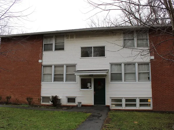 567 Valley Dr, Syracuse, NY 13207