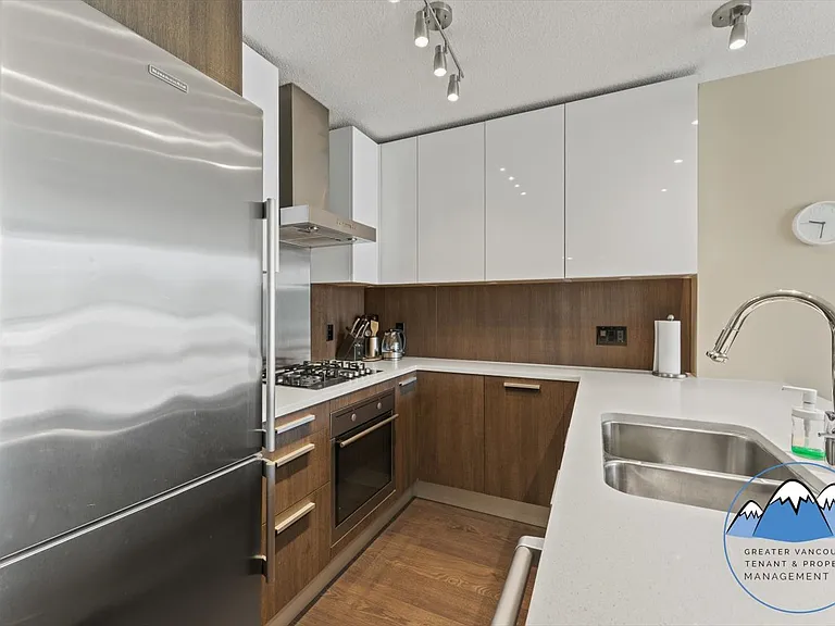 3007 Glen Dr — Photo 5
