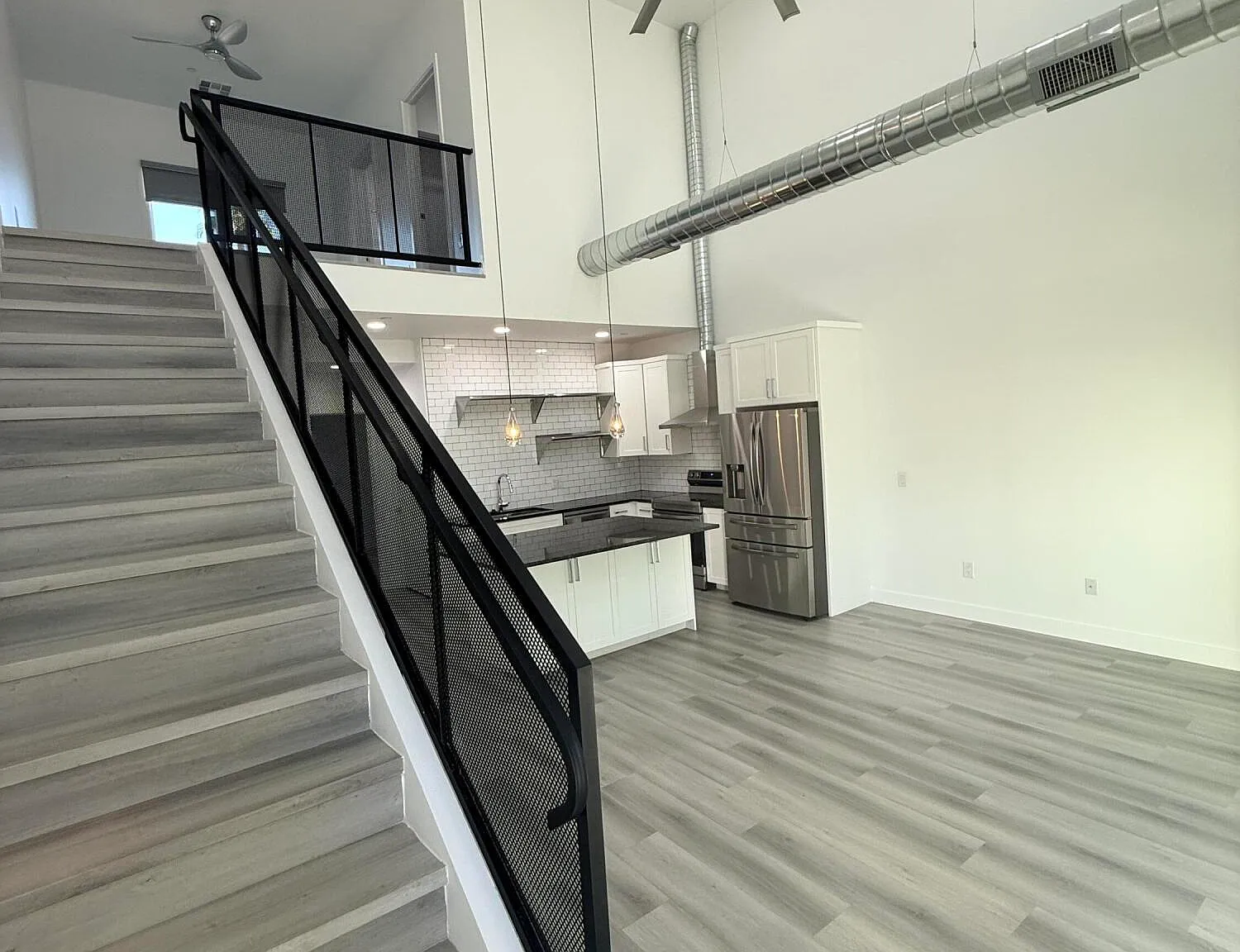 2 bed, 2.5 bath, 1100 sqft, $2,500 — Photo 1