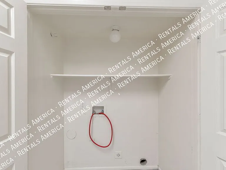 7051 S 6th Ave #1 — Photo 9