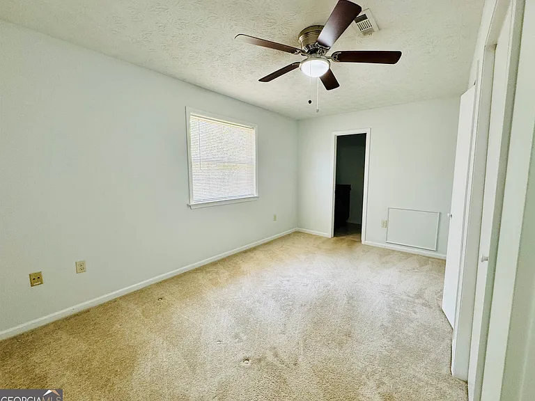 109 Boxwood Ct — Photo 12