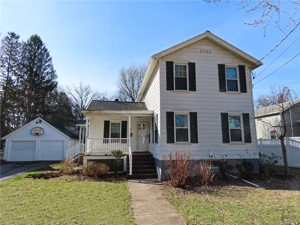 59 Leitch Ave, Skaneateles, NY 13152