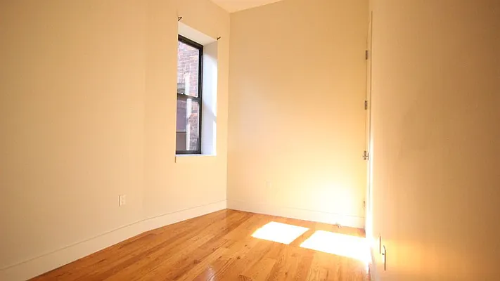 Rented by Nooklyn NYC LLC | media 30