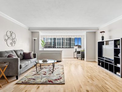 6 Whittier Pl APT 14H, Boston, MA, 02114