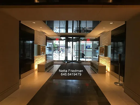 Rented by Manhattan Connection | media 37