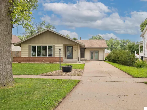 205 8th St, Scribner, NE 68057