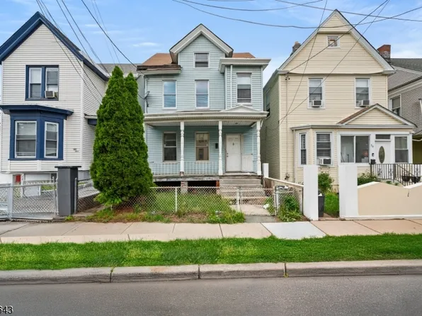 52 Lincoln St, Passaic City, NJ 07055