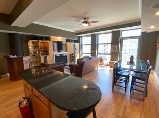 165 N Canal St APT 1317, Chicago, IL 60606