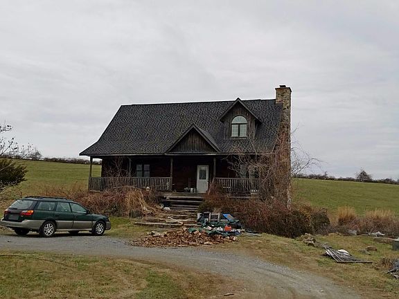 3rd image of 4 Rose Hill Ln