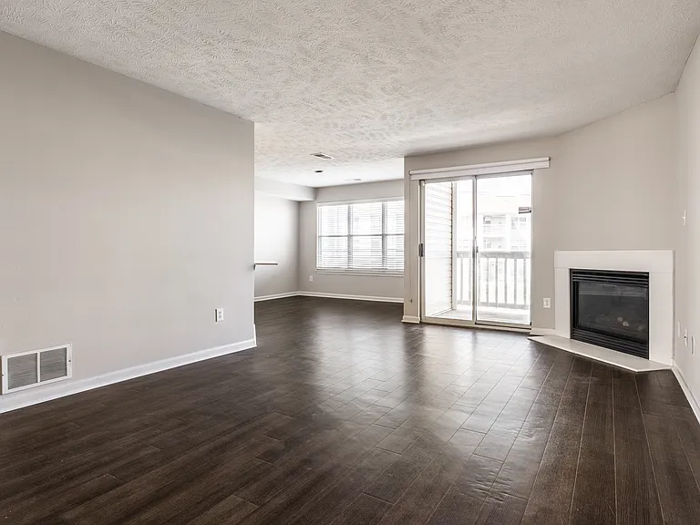 9310 Monroe St — Photo 3
