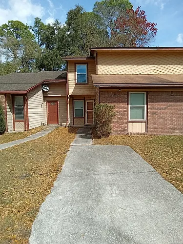 4775 Barnes Rd Photo 1