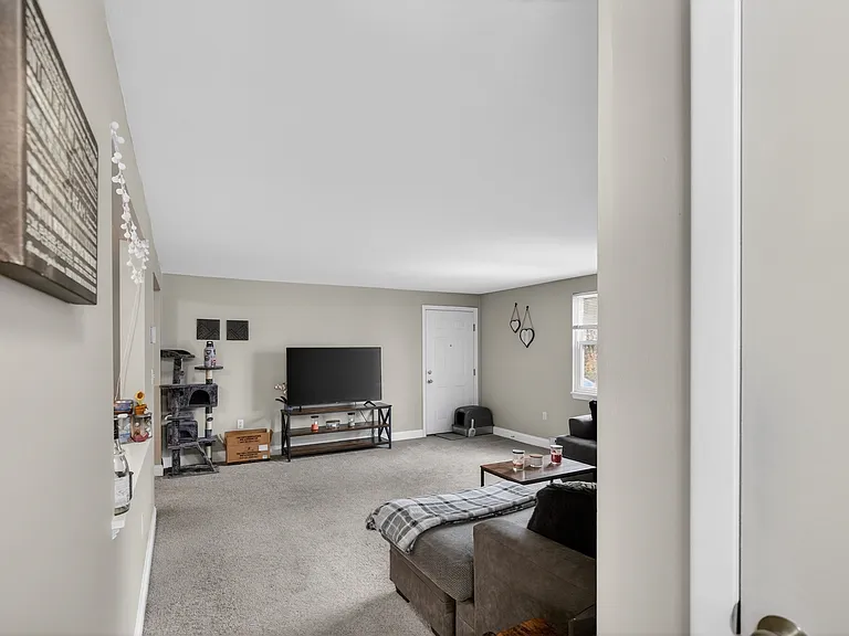 17 Anderson Ave #D — Photo 12