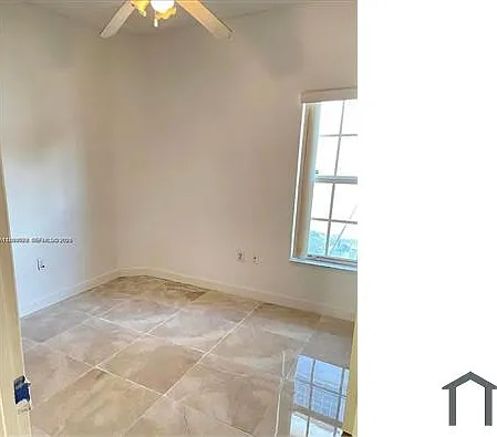8784 SW 213th Ln — Photo 7