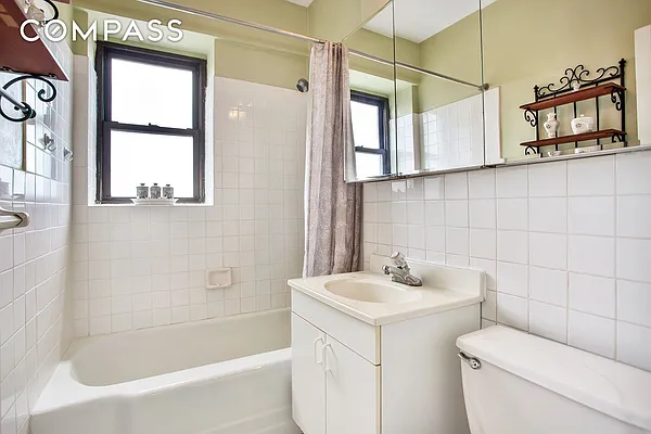 Sold by Compass | media 18