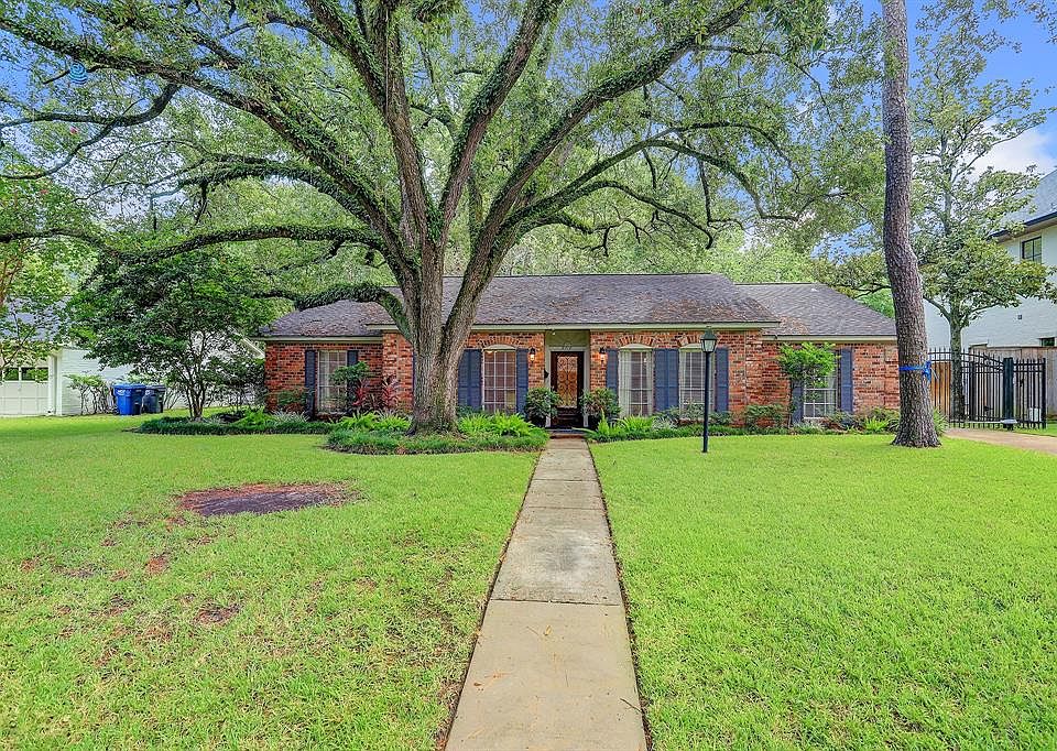 1st image of 8719 Green Valley Dr