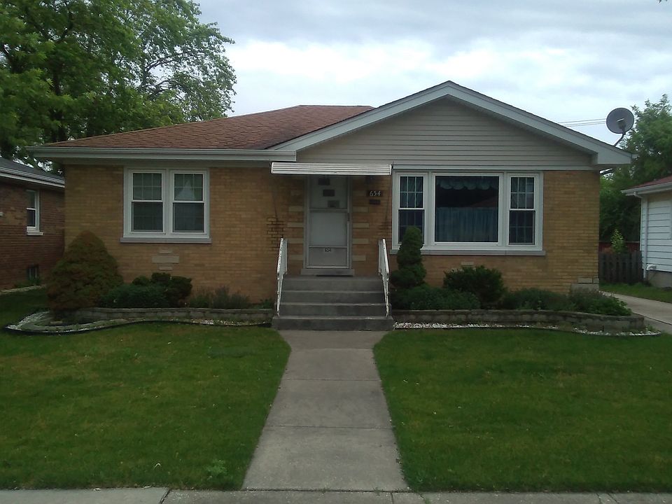 1st image of 654 E 162nd St