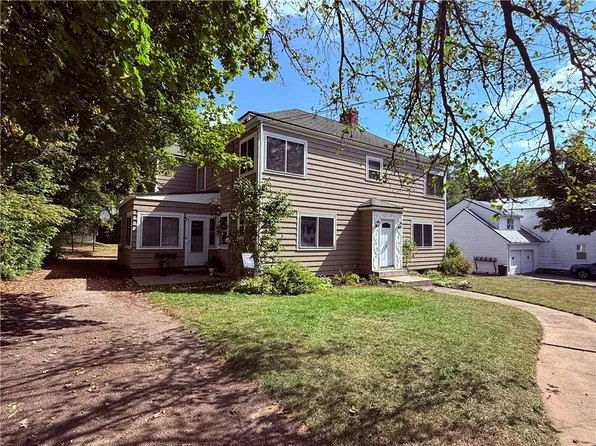 169 Main St, Mount Morris, NY 14510
