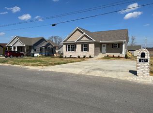 107 Thacker Dr, Portland, TN 37148