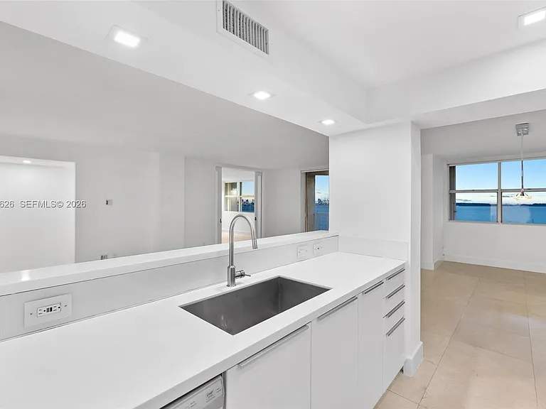 1420 Brickell Bay Dr #1001A — Photo 42