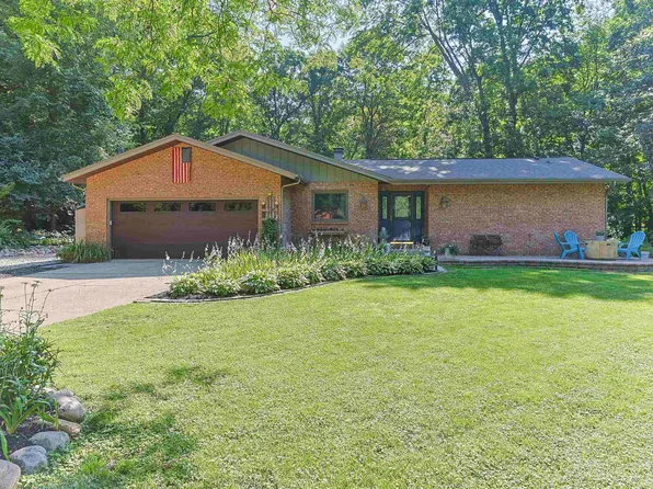 50514 Galaxy Dr, Granger, IN 46530