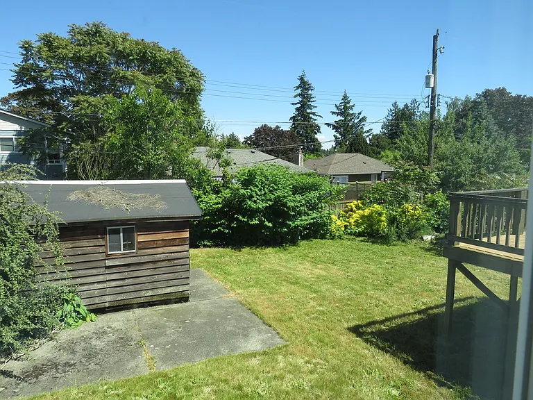 10218 35th Ave SW — Photo 23