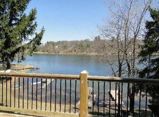 8908 Edgewater Dr, Amherst Junction, WI 54407