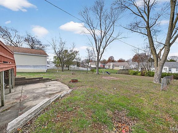 2nd image of 505 Blumhoff Ave