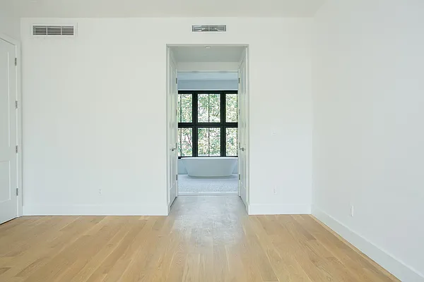 Rented by Bold New York | media 9