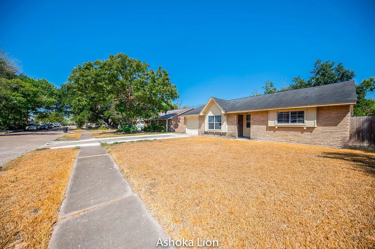 Building Photo - 5326 Heathercrest St