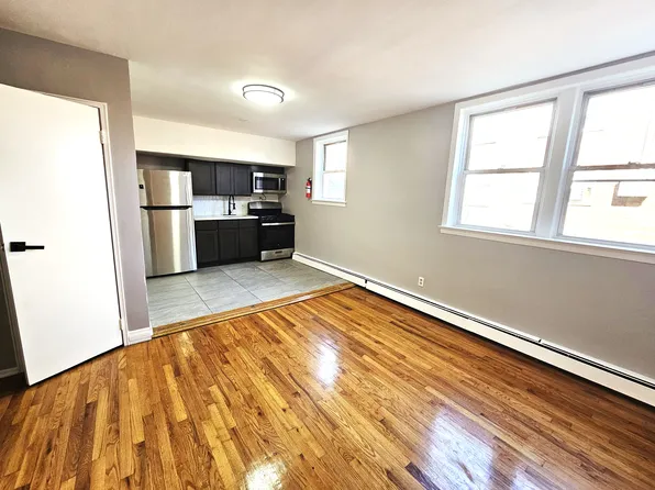 139 W Jersey St #2, Elizabeth, NJ 07202