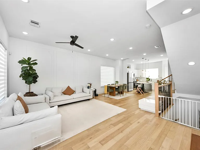 1837 Flowing Springs Trl — Photo 9