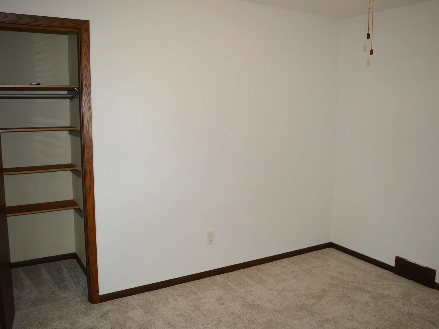 3 bed, 1823 sqft, $2,595 — Photo 4