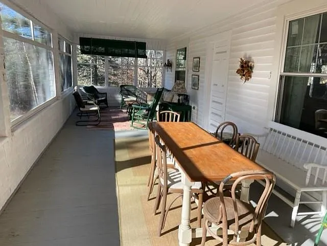 5 bed, 2.0 bath, 1980 sqft, $2,600 — Photo 2
