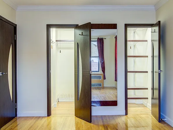 100-25 Queens Boulevard image 28 of 40