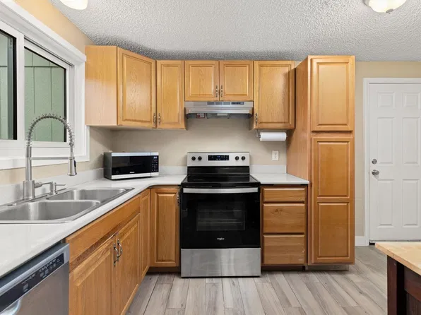 1704 Ranae Dr, Loveland, CO 80537