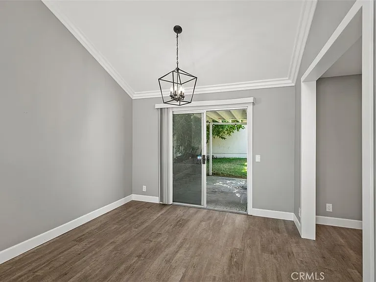 28045 Blandings — Photo 10