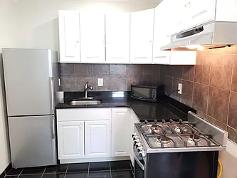 Rented by Roz Khan, LREB
