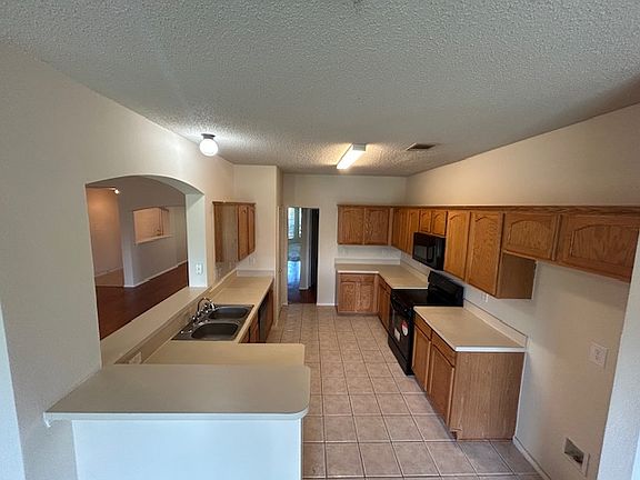 3rd image of 400 Ponderosa Trl