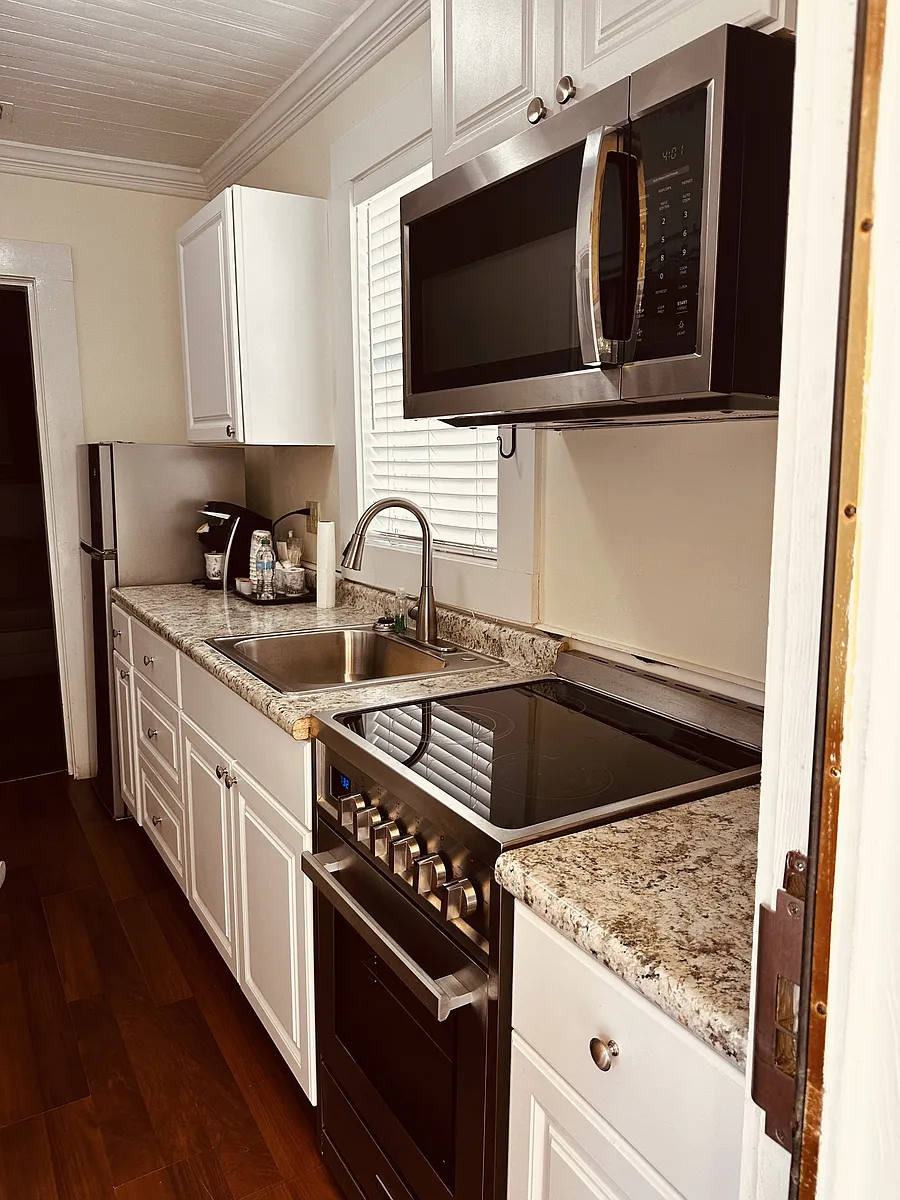 Building Photo - 80 6th St #23