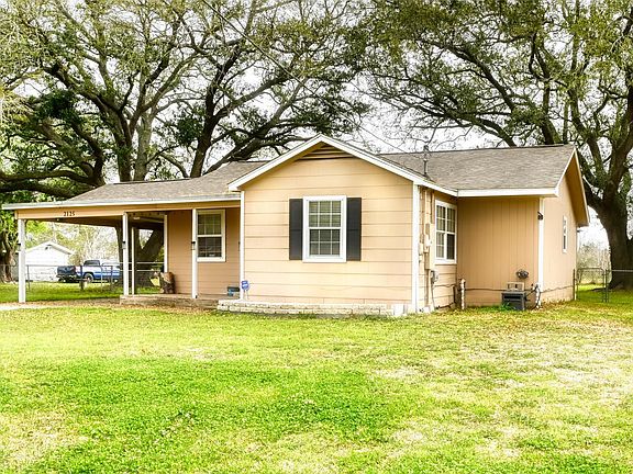 2nd image of 2125 Shanks Rd