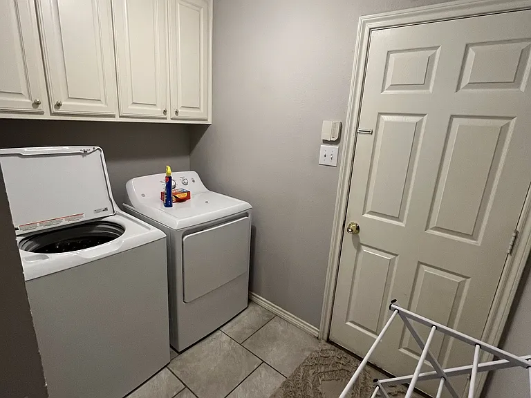 2708 Willow Creek Ct — Photo 25