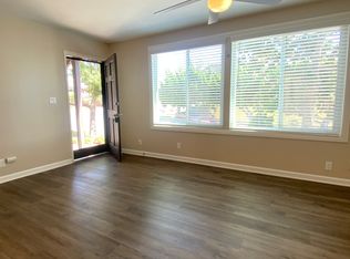 2088 Montgomery Ave APT M, Cardiff, CA 92007