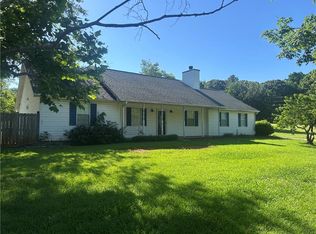 75 Plantation Ln, Locust Grove, GA 30248