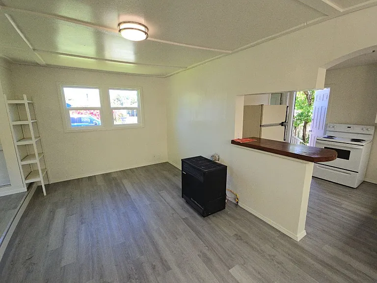 2350 Eye St — Photo 6