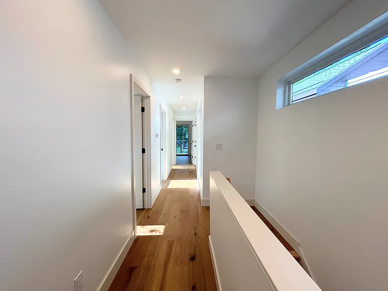 1003 E Washington St — Photo 25