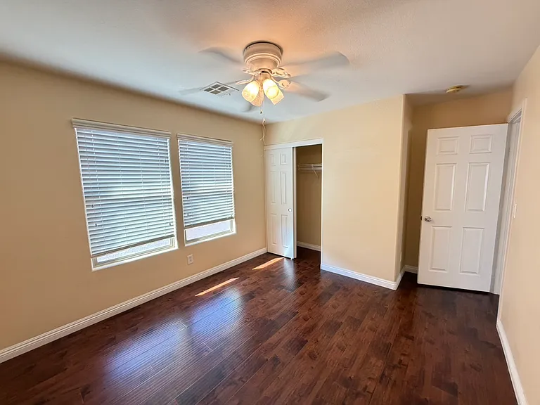 5450 Pinecroft Dr — Photo 18