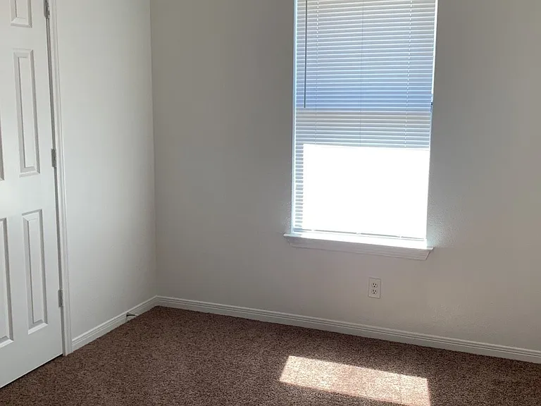 5202 Daybreak Dr — Photo 14