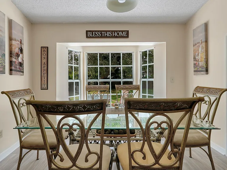 5212 Abelia Dr — Photo 4